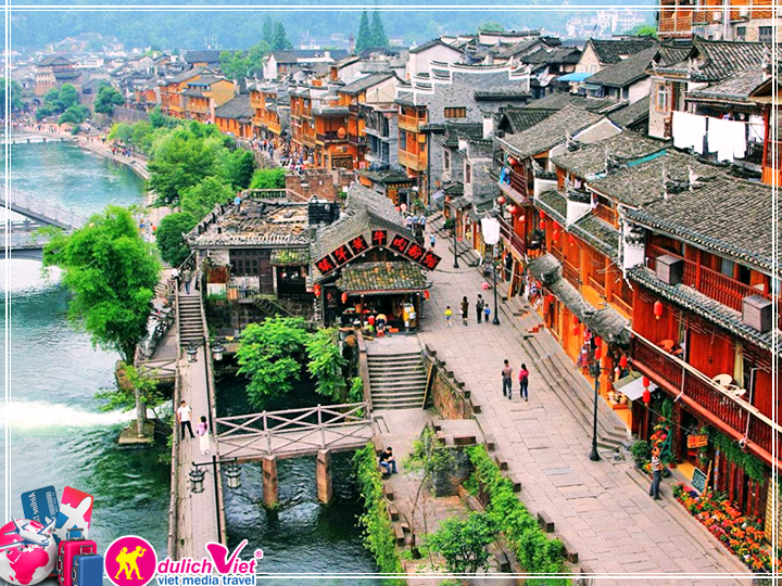 Du lịch Trương Gia Giới - Phượng Hoàng Cổ Trấn mùa Thu 2025